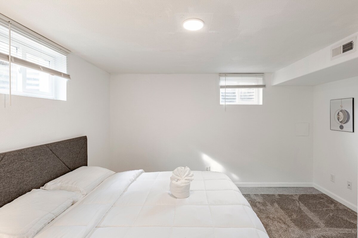 Building Photo - 6129 Wolff St