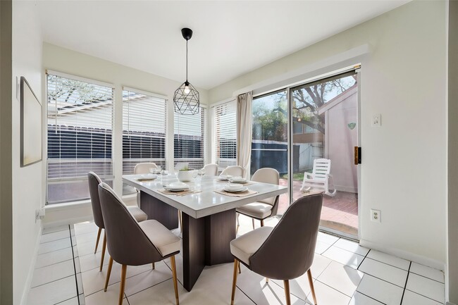 Building Photo - 12131 Ella Lee Ln