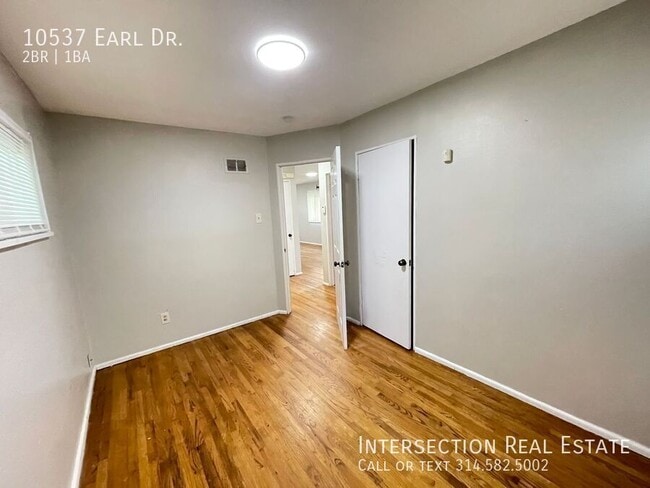 Building Photo - 10537 Earl Dr