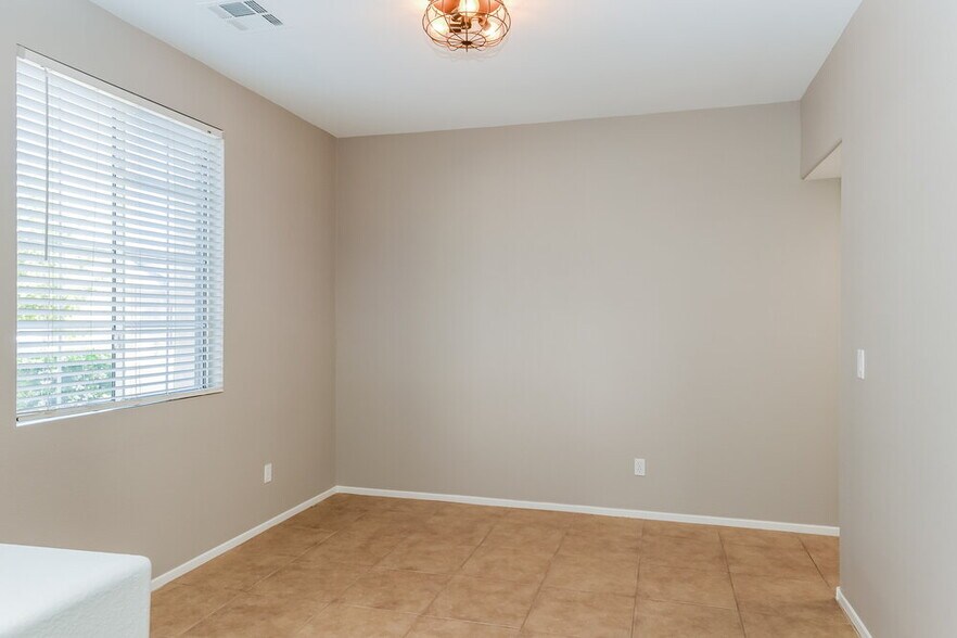 Building Photo - 6855 Relic St