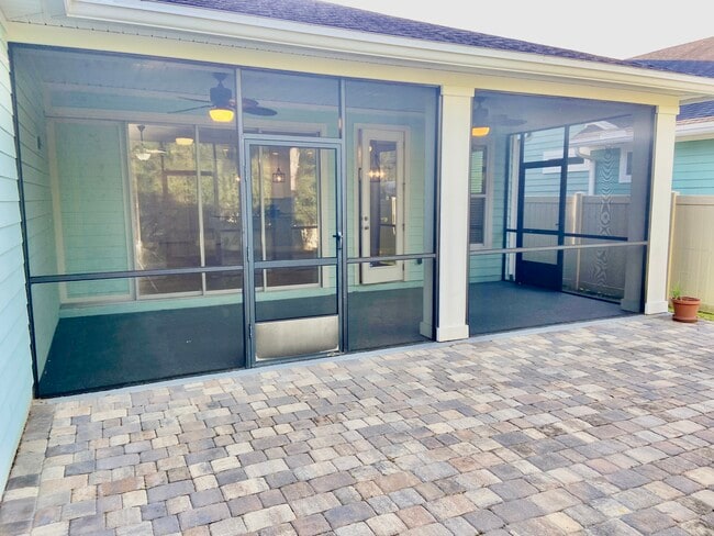 Building Photo - 30 Paradise Valley Dr