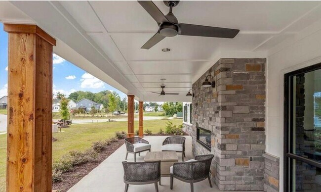 Building Photo - 119 Anise Ln