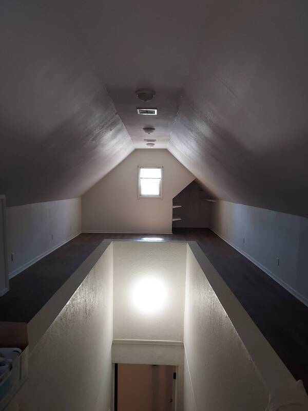 Building Photo - 714 W 49th Ave