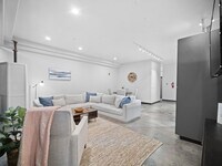 Building Photo - 3003 E 30th Ave