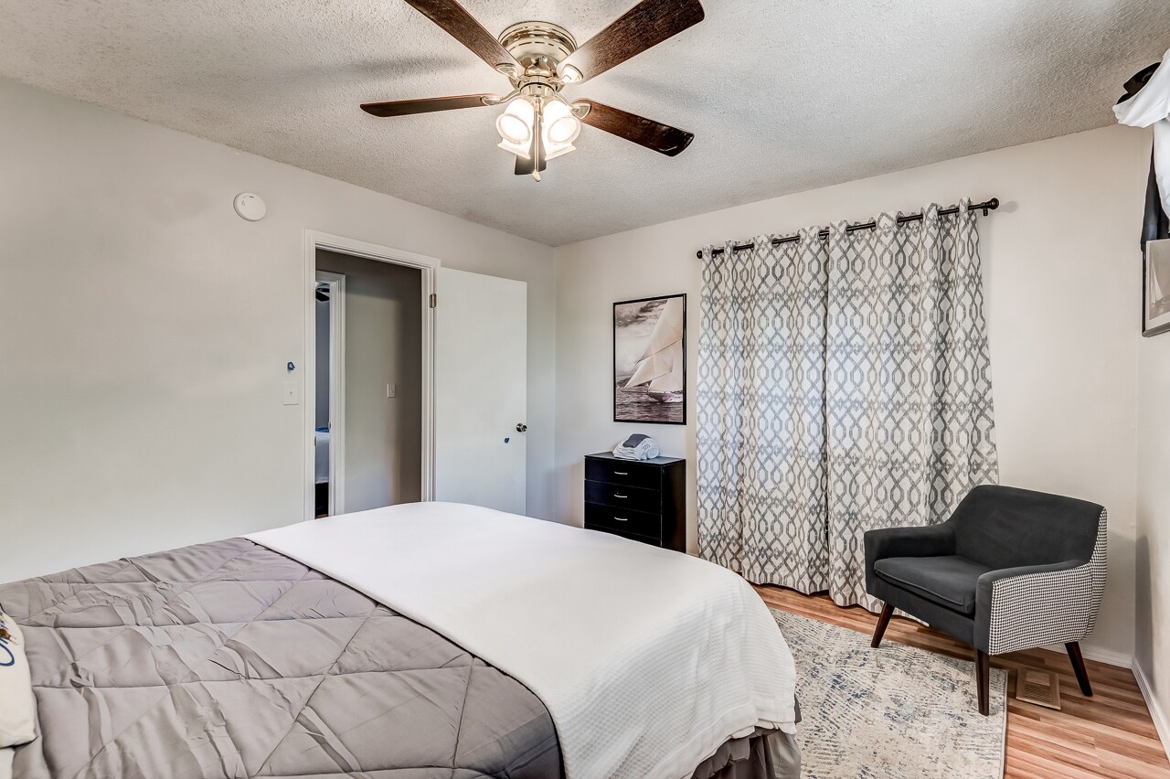 Building Photo - 705 N Dryden Cir