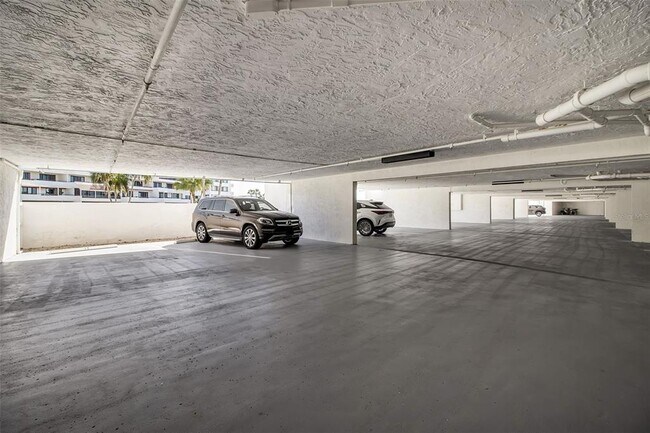 Building Photo - 1485 Gulf of Mexico Dr