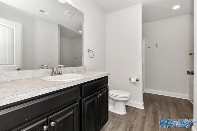 Building Photo - 283 Harold Murphy Dr