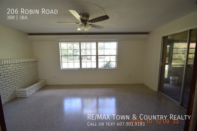 Building Photo - 206 Robin Rd