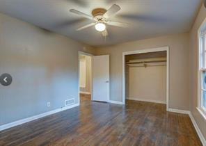 Building Photo - 909 Duncan Ln