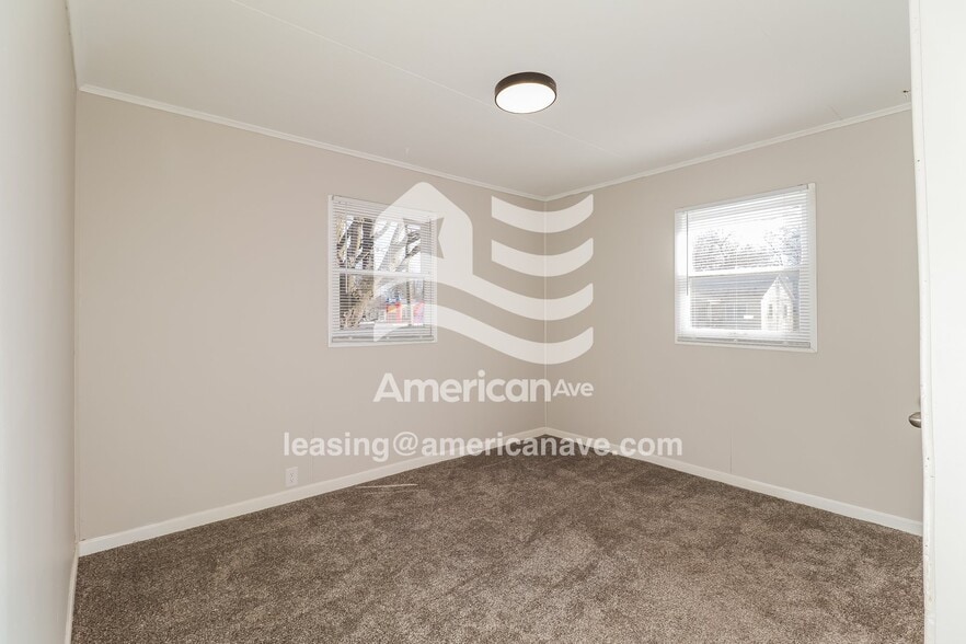 Building Photo - 3905 Ford St