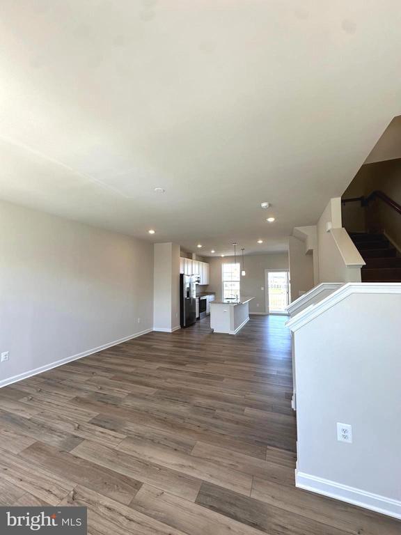 Building Photo - 439 Seeback Dr