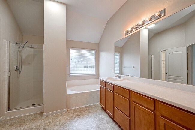 Building Photo - 6923 Grants Hollow Ln