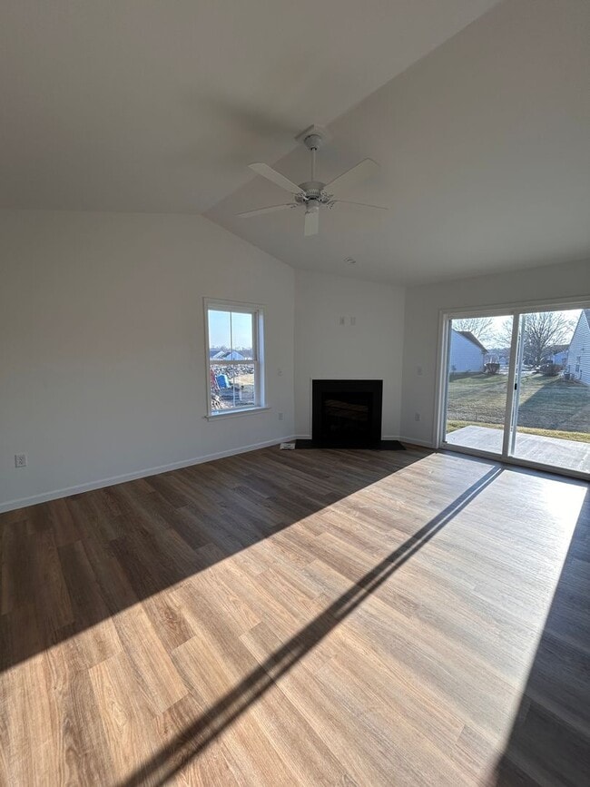 Building Photo - Brand New Move In Ready 3 Bed 3 Bath Home In Lancaster