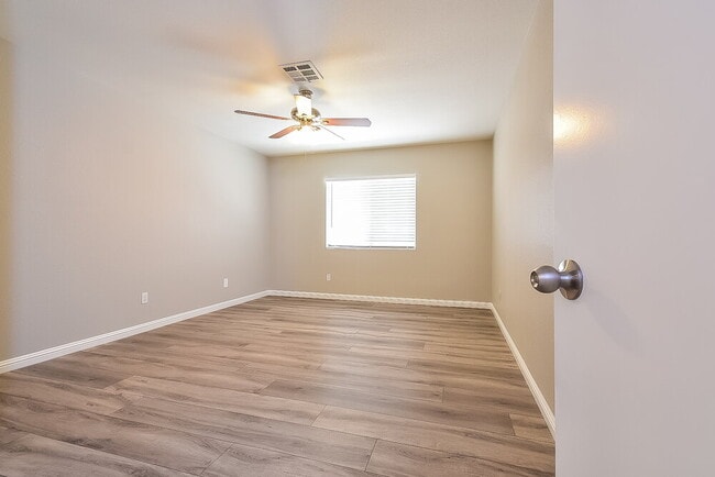 Building Photo - 4623 Candlas Way