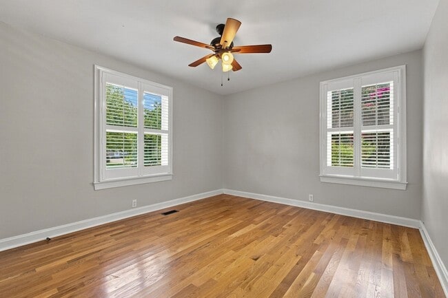 Building Photo - 122 Hammond Ave