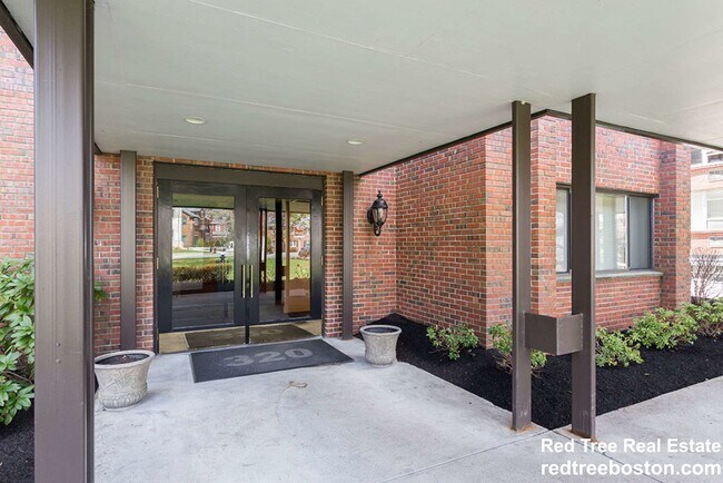 Building Photo - 320 Hammond Pond Pkwy