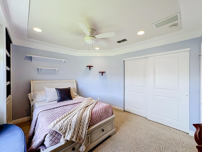 Building Photo - 11251 SW Springtree Terrace