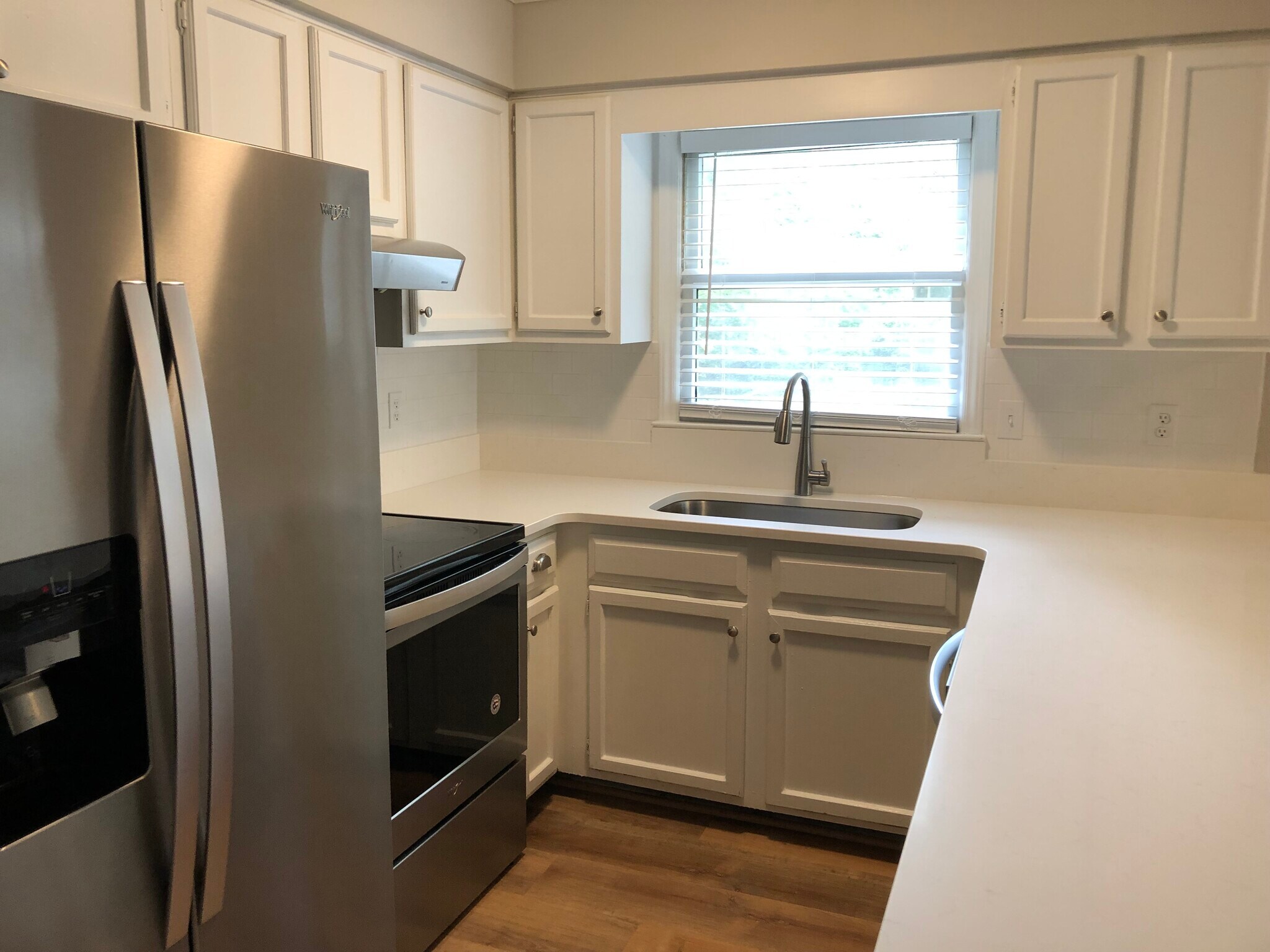 Building Photo - 901 N Greensboro St