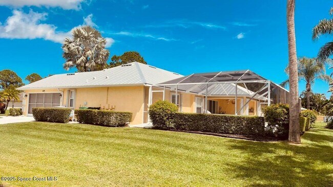 Building Photo - 1829 SW Hickock Terrace