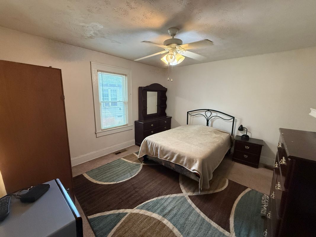 Building Photo - 2340 Newnan St