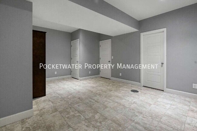 Building Photo - 5019 Thistle Dr