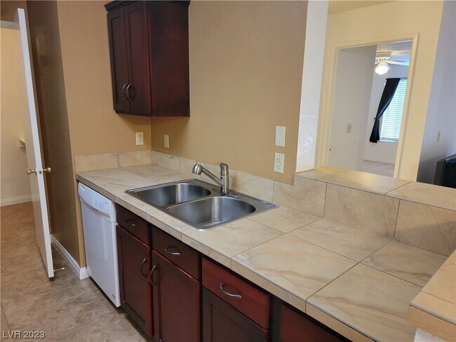 Building Photo - 2200 S Fort Apache Rd