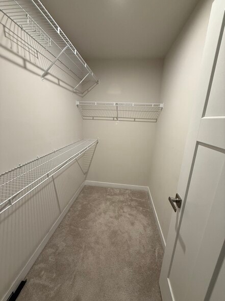 Building Photo - 2132 Autumn Cyprus Ave