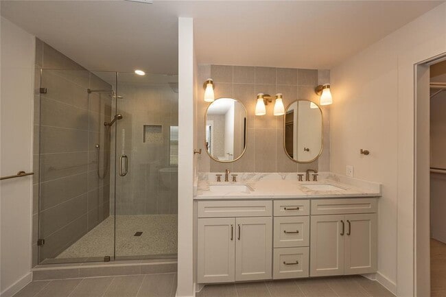 Building Photo - 12900 Ranch Rd 12