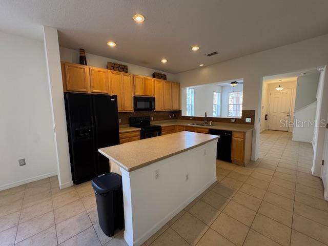 Building Photo - 5160 Regatta Dr
