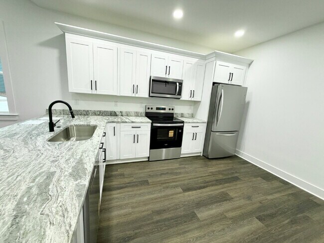 Building Photo - Newly Built 3 bed/2 bath in Westminster