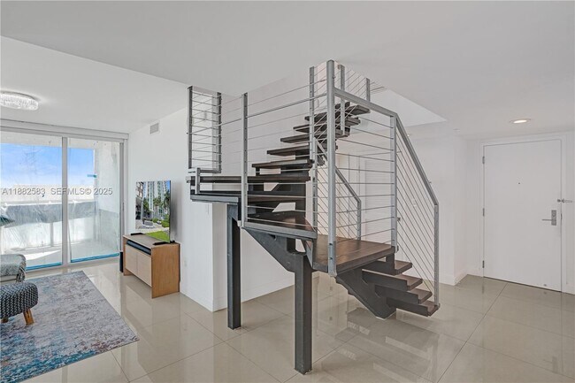 Building Photo - 7930 East Dr