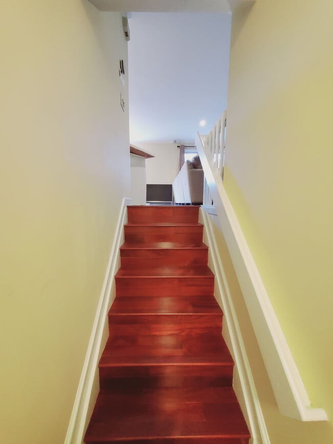 Building Photo - 101 Grove St