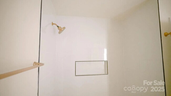 Building Photo - Earn Wealth While Leasing - Like a Homeowner - Lease to Own