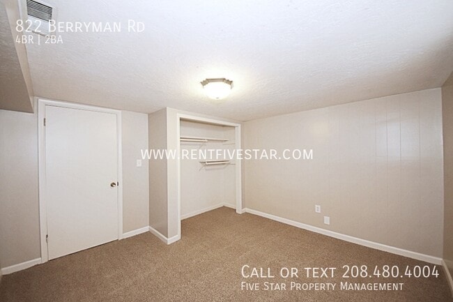 Building Photo - 822 Berryman Rd