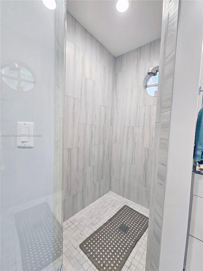 Building Photo - 3483 Emerald Oaks Dr