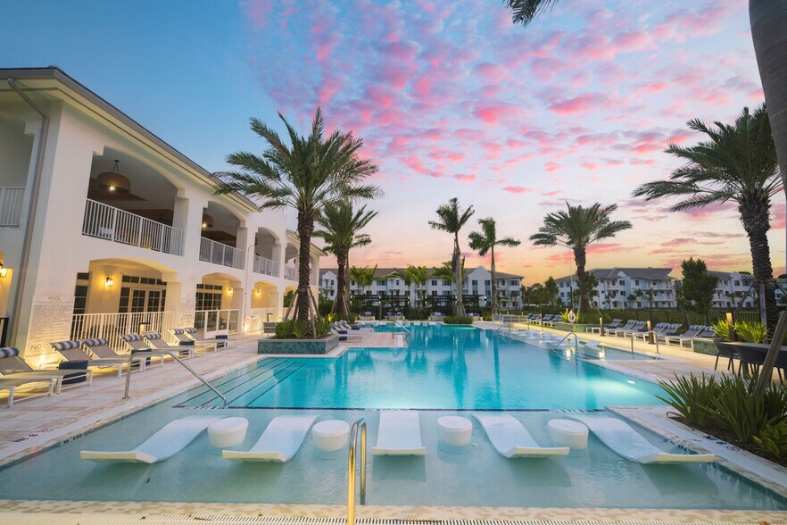 Building Photo - Elan Palm Reserve