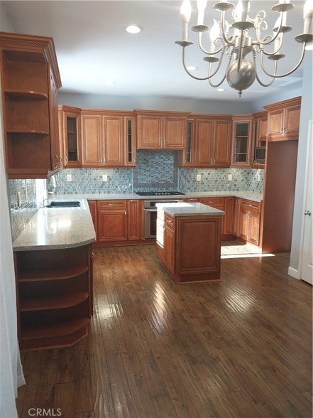 Building Photo - 935 Redtail Dr