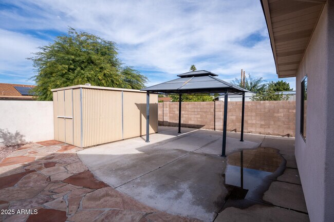 Building Photo - 3844 W Lupine Ave