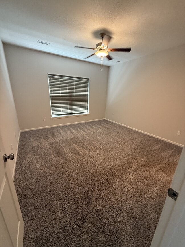 Building Photo - 7909 NW 124 St