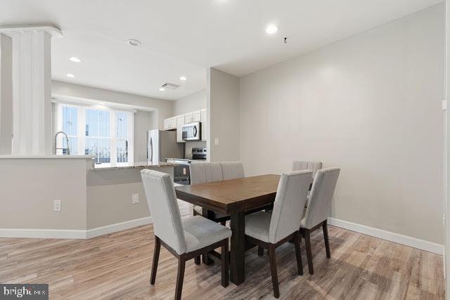 Building Photo - 44142 Shady Glen Terrace