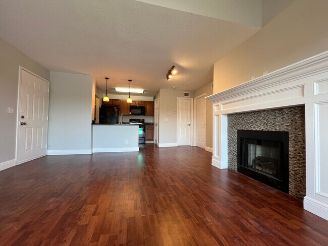 Building Photo - 364 Northpointe Ct