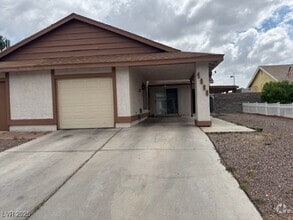 Building Photo - 4868 Treetrunk Ave