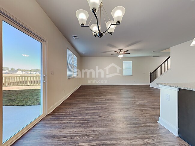 Building Photo - 330 Azore Way