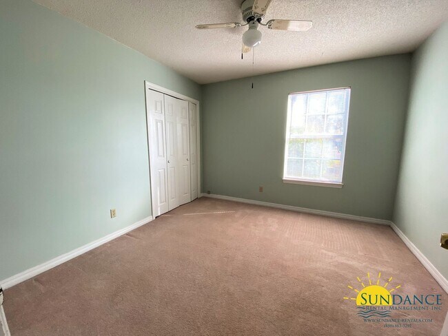 Building Photo - Beautiful 3 Bedroom Home in Willow Bend