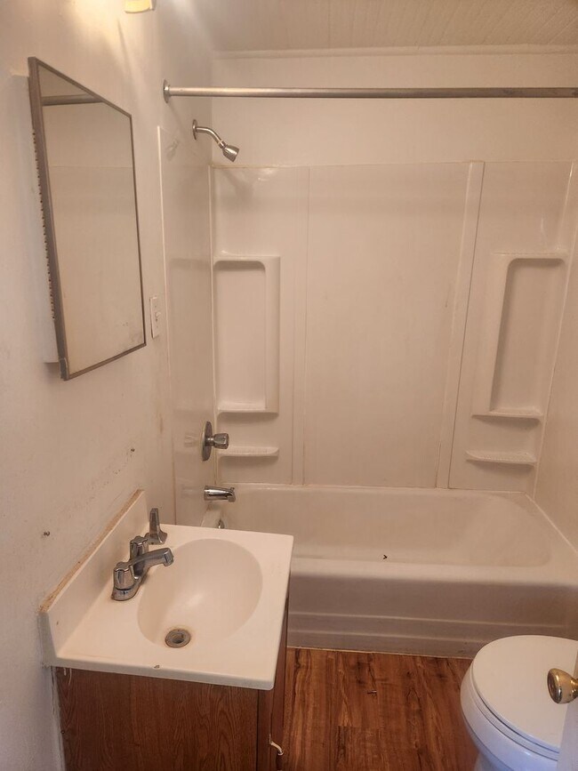 Building Photo - 1726 Ridge Ave