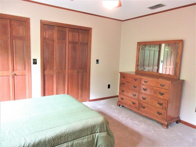 Building Photo - 631 Nelson Point Rd