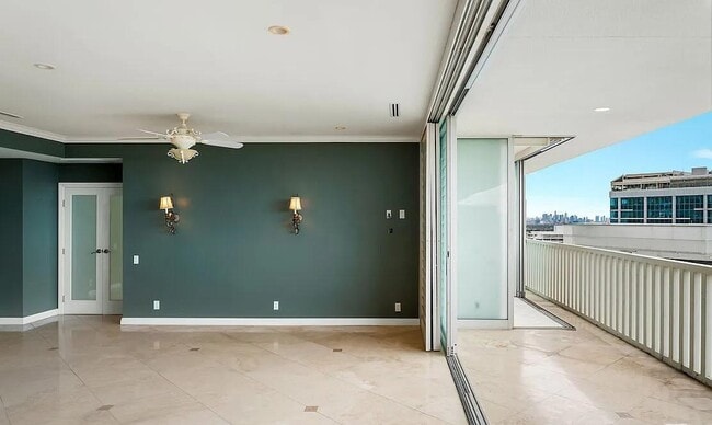 Building Photo - 9255 Doheny Rd