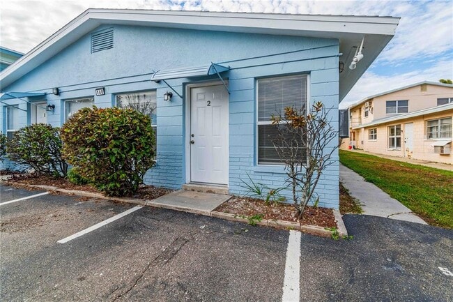 Building Photo - 140 112th Ave N