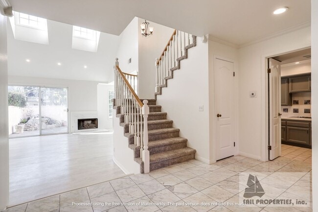 Building Photo - Sea Cliff on the Greens Gated Community Home!