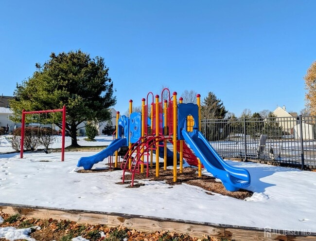 Building Photo - 62 Colleen Ct